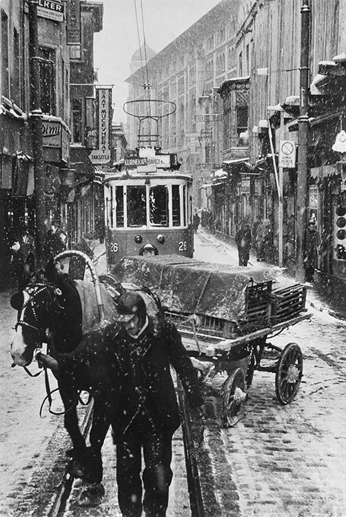 Sirkeci — Ara Güler (1956)