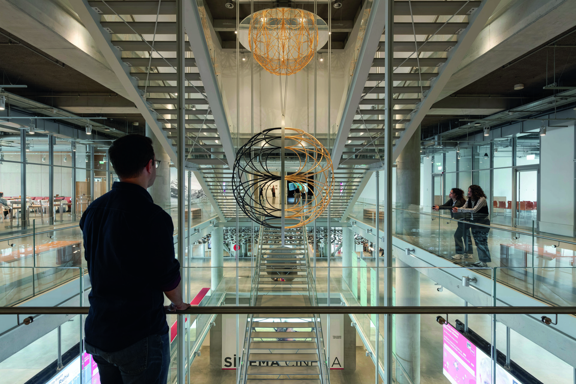 Olafur Eliasson is at Istanbul Modern with “Your unexpected encounter”