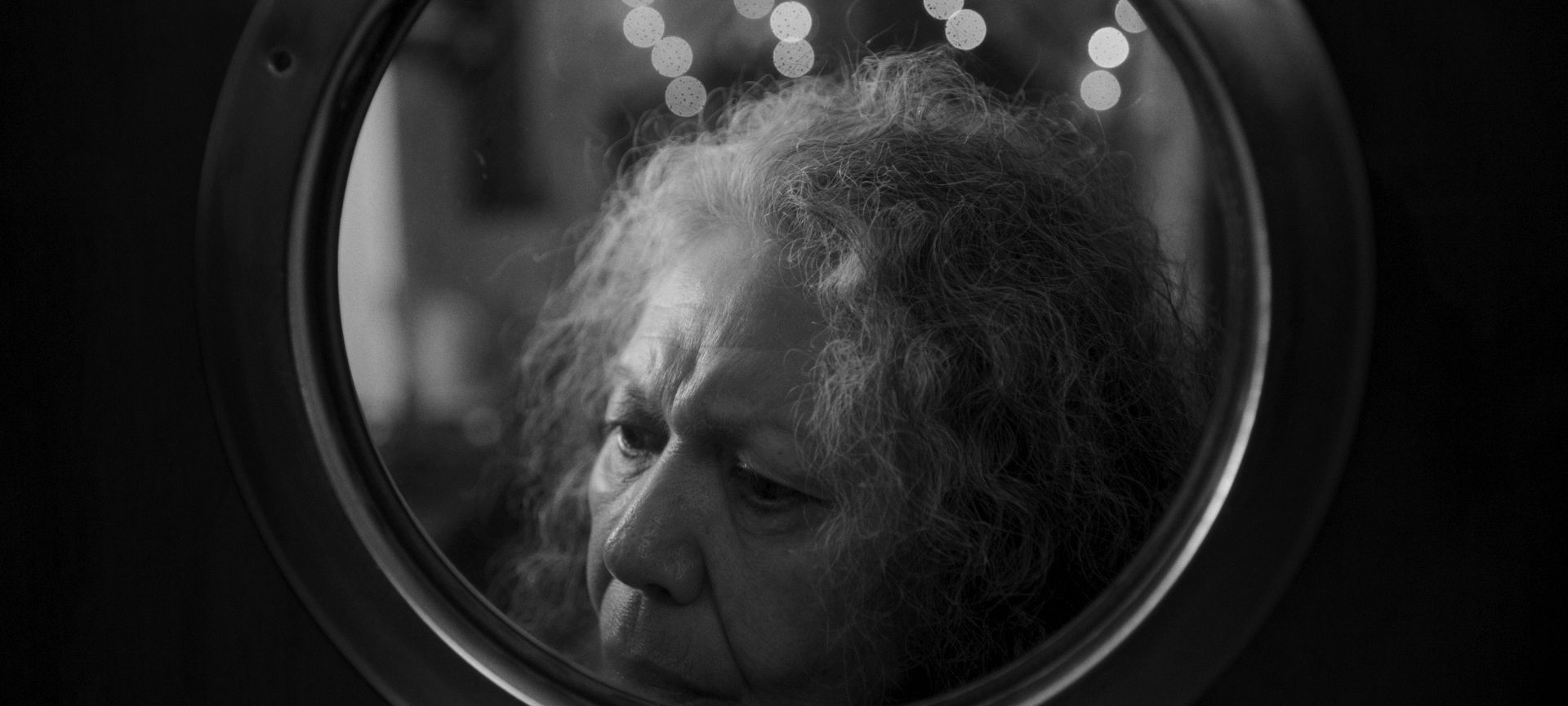 HİÇ BİR YERE GİTMİYORUZ (NO NOS MOVERÁN), 2024