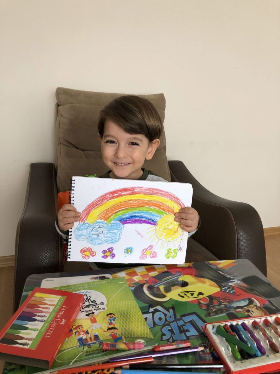 Gökkuşağıyla sanata sarıl