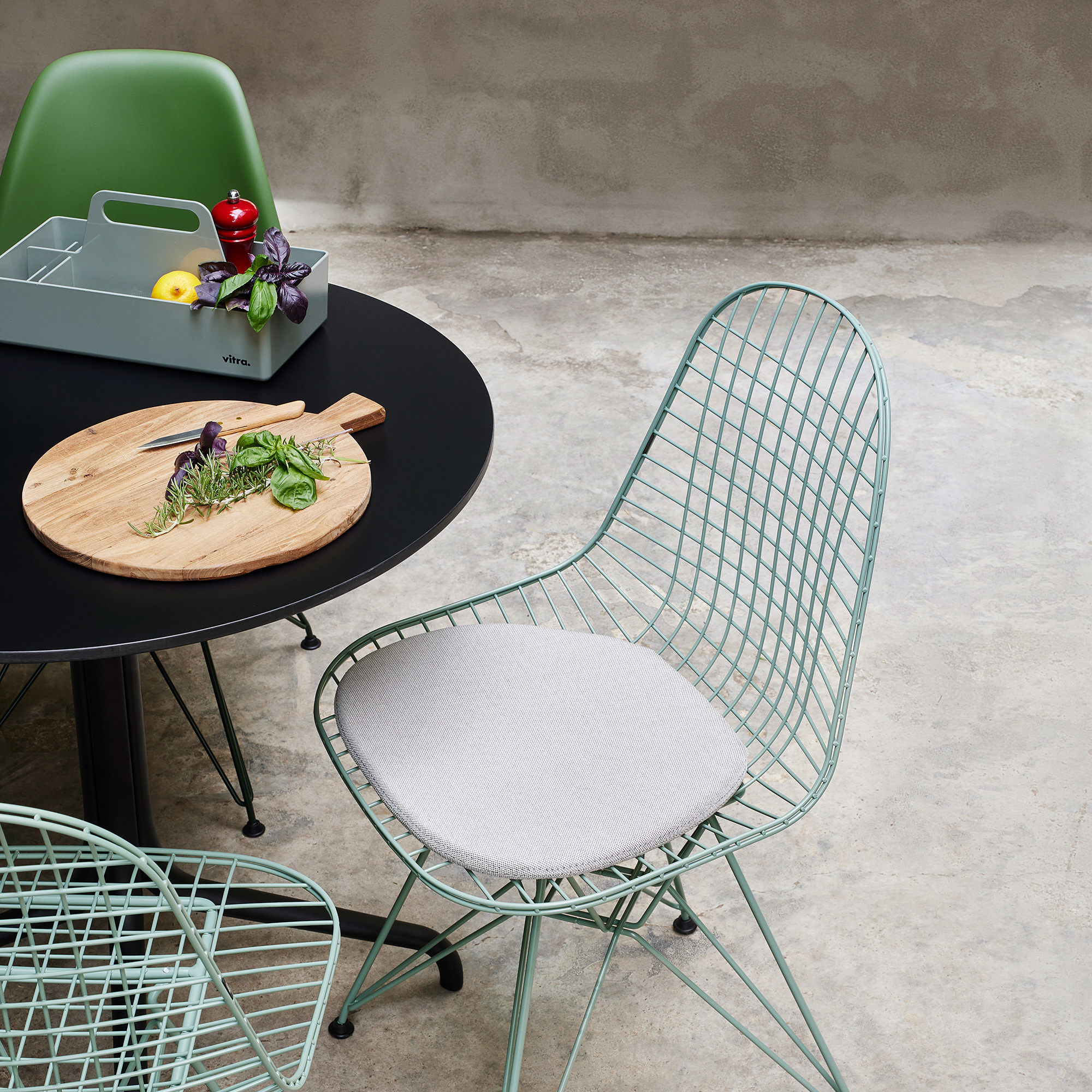 Vitra - Toolbox - Pale Rose