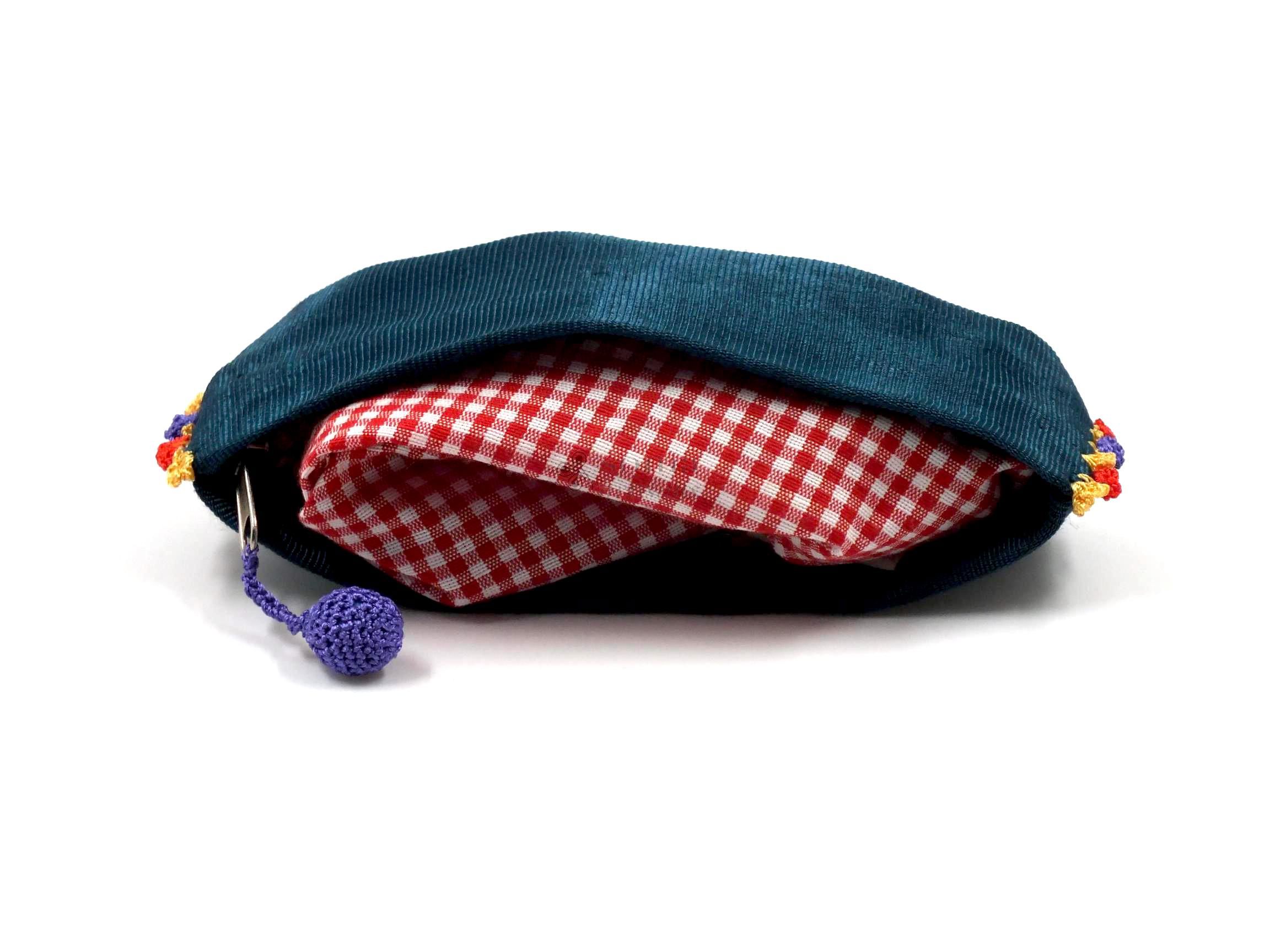 Soma - Embroidered Wallet with Little Girl