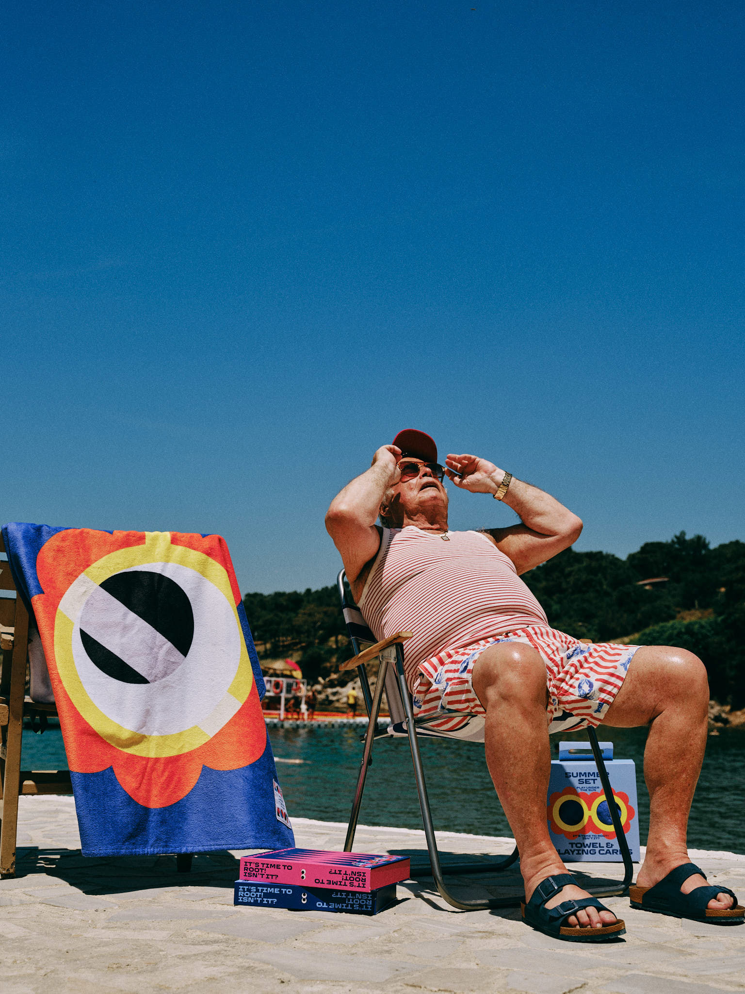 Root - Summer Set - Beach Towel and Playing Cards Set - Daisy