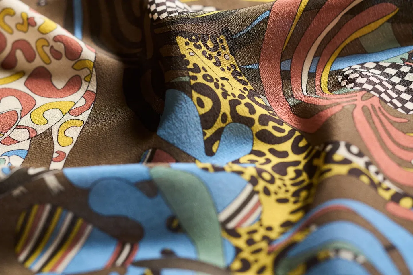 Rumisu - Silk Scarf - Wild Momentum - 64 x 64 cm