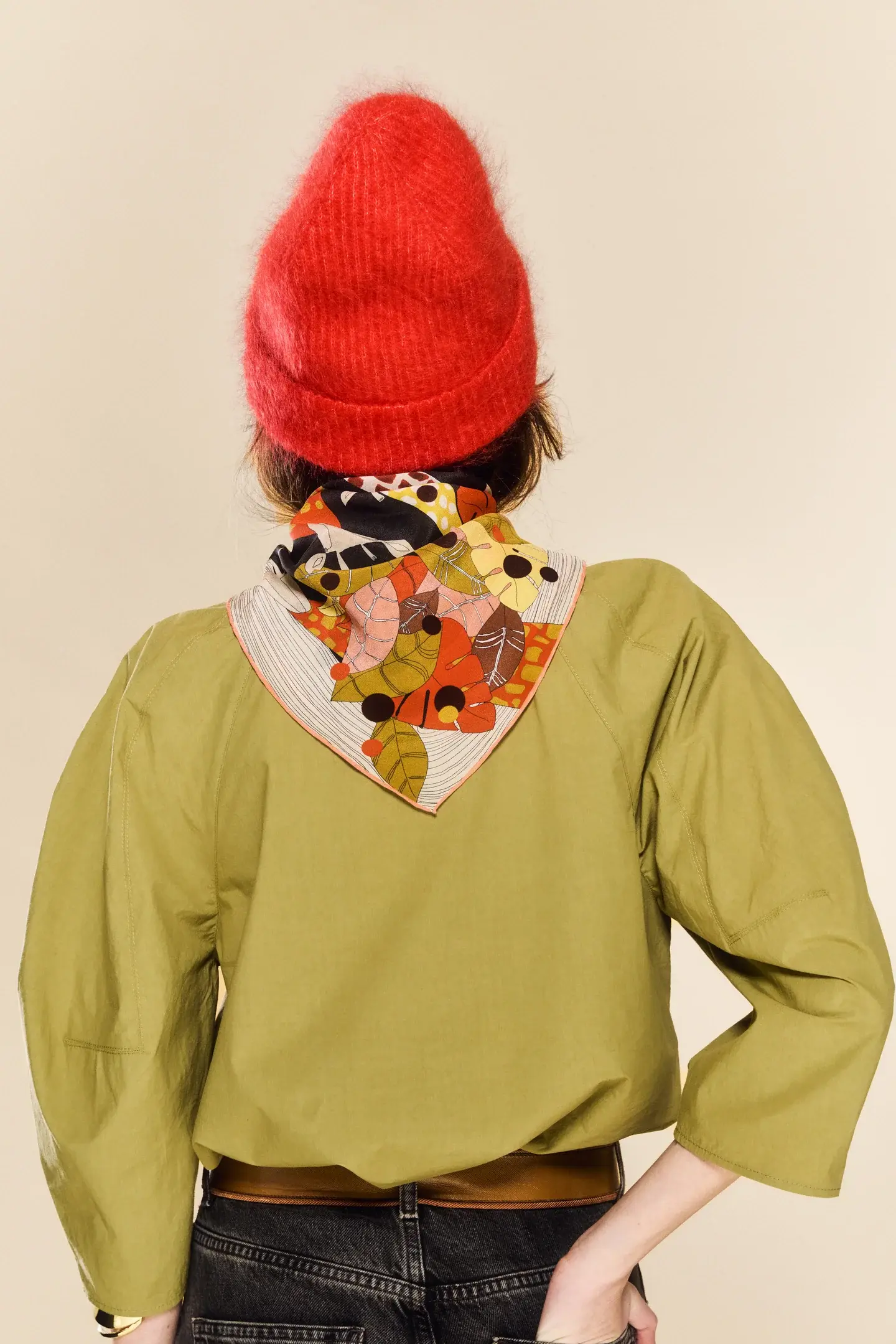 Rumisu - Silk Scarf - Stand Out & Above - 64 x 64 cm