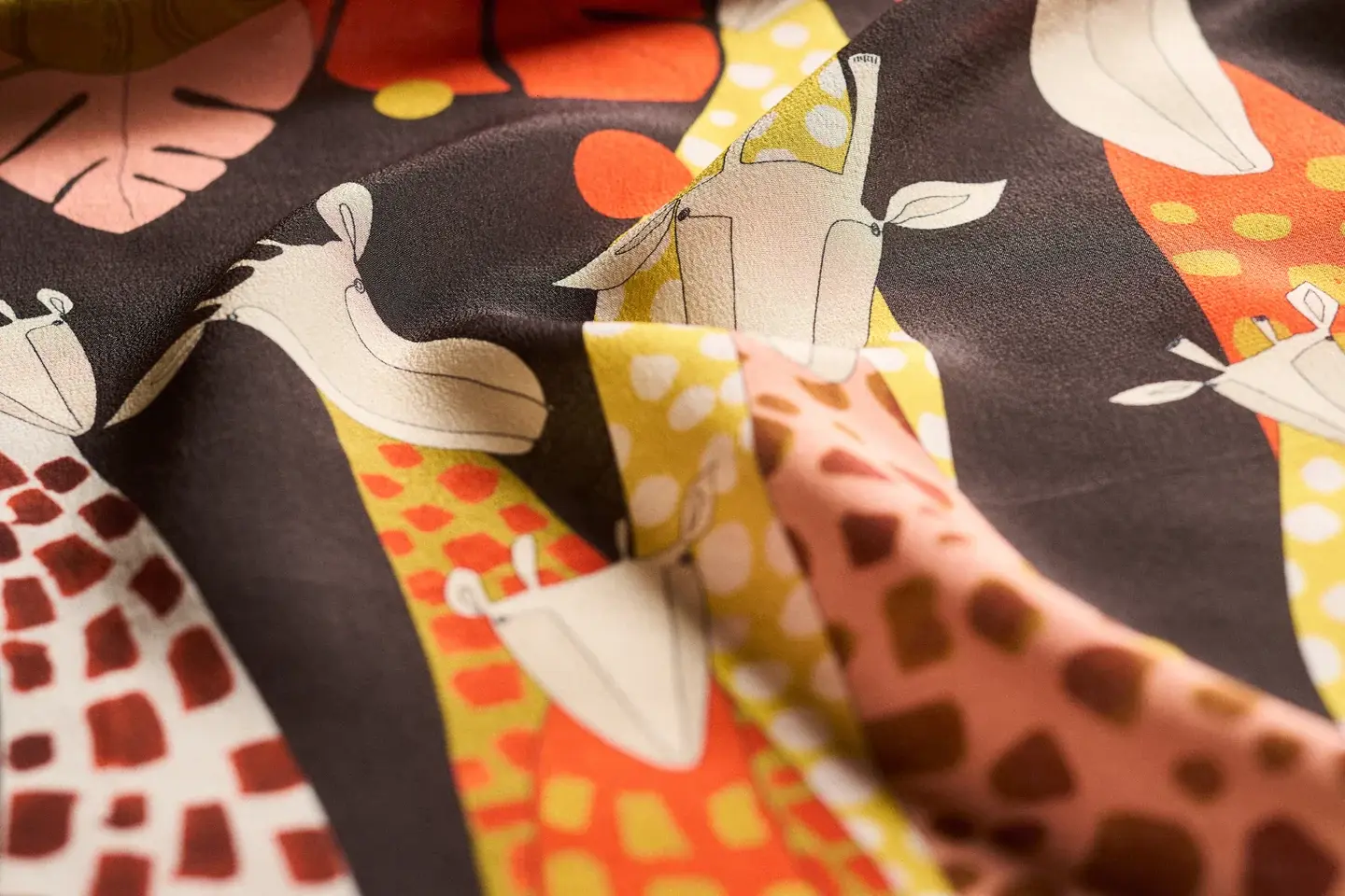 Rumisu - Silk Scarf - Stand Out & Above - 64 x 64 cm