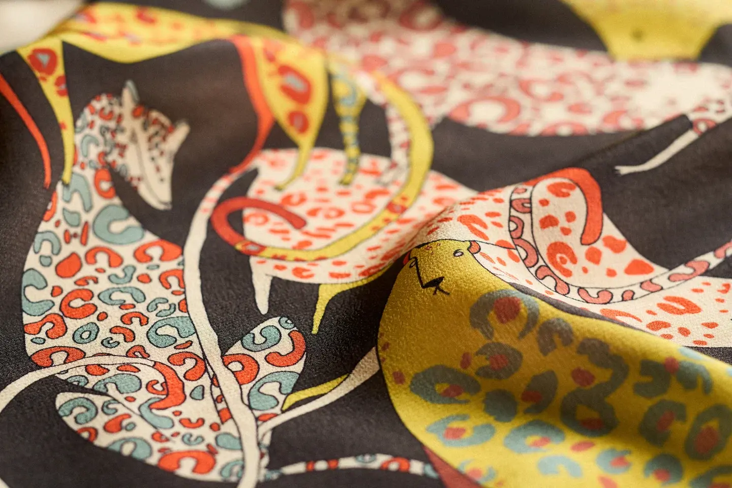 Rumisu - Silk Scarf - Wild Momentum - 105 X 105 cm