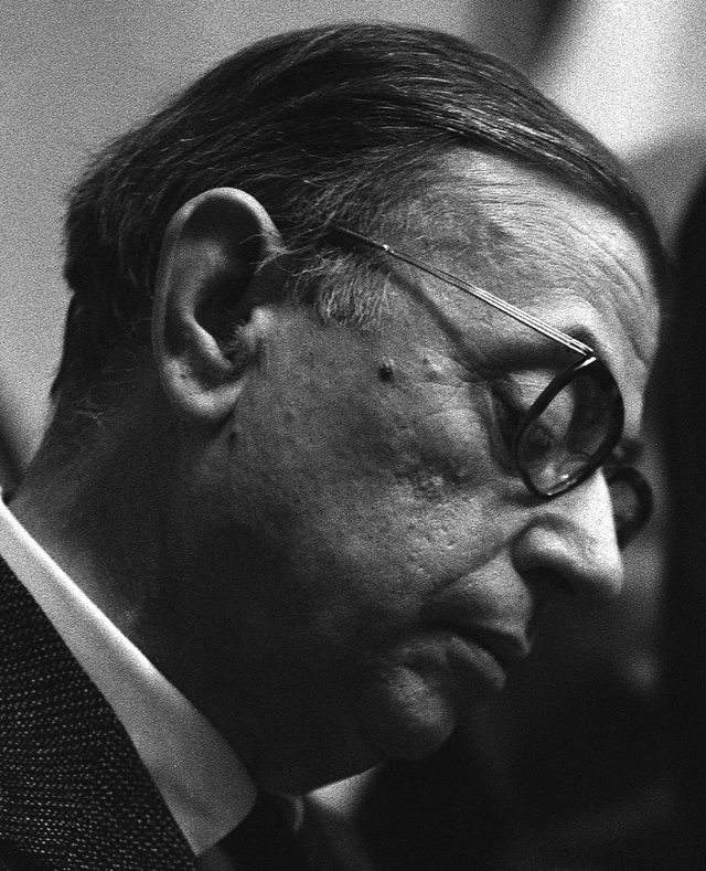 Jean-Paul Sartre, Paris, Fransa