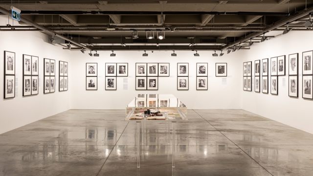 "Lütfi Özkök: Portraits" Virtual Tour