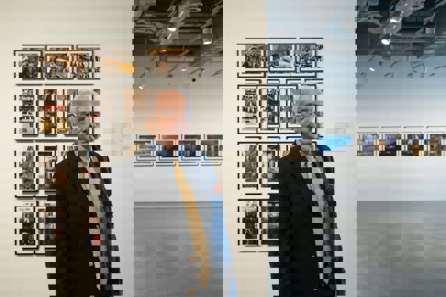 “İzzet Keribar: Journey of Colors” Exhibition Event