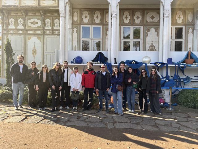 “Folia” Exhibition Tour