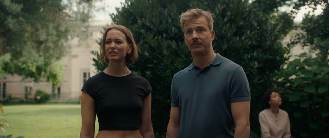 TAVUS KUŞU (PFAU - BIN ICH ECHT?), 2024