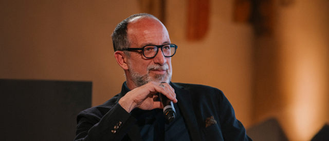 "Sizin Perşembeniz" Sanatçı Buluşmaları: Luca Molinari ile Söyleşi: Küratörün Rolü