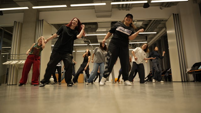 Uzun Cuma: Hip Hop Dans Atölyesi
