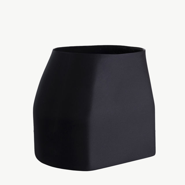 Porcelain Cup - Henritte Vogel