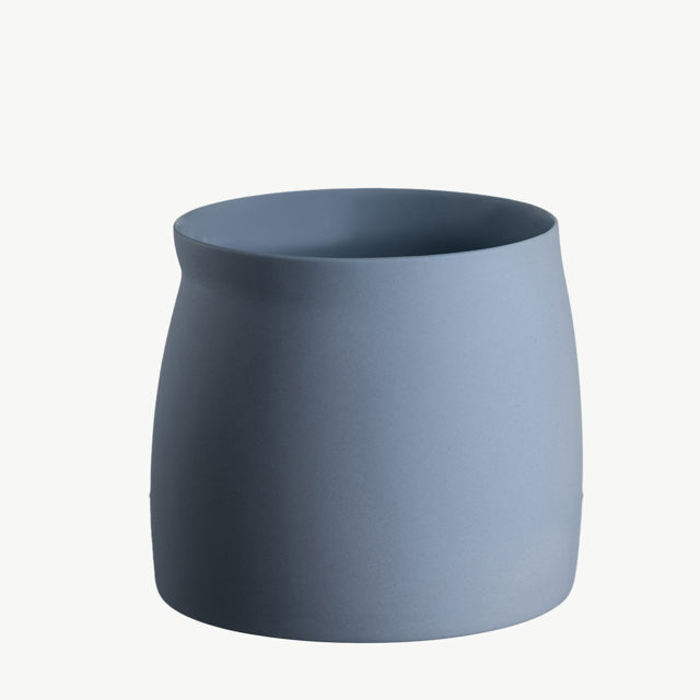 Porcelain Cup - Composition