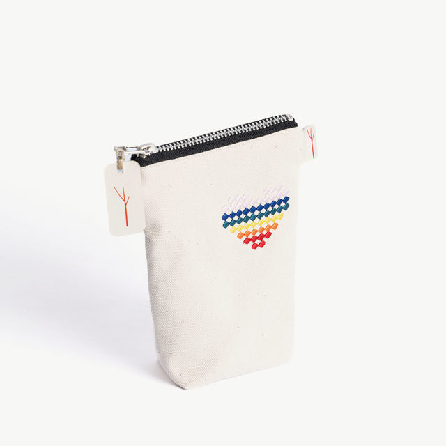 Vertical Pencil Case - Heart Modern 