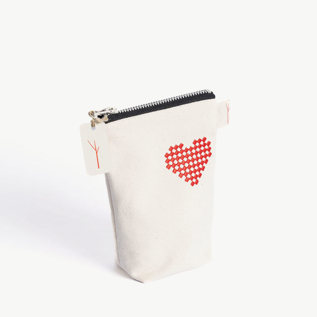 Vertical Pencil Case - Modern Heart 