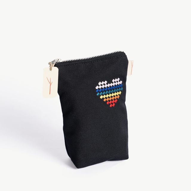 Vertical Pencil Case - Modern Heart 