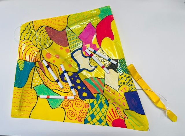 Rüzgâra Karışan Desenler